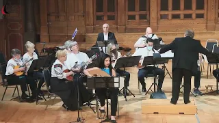 منار نعيم مع أوركسترا تورونتو للمندولين Toronto Mandolin Orchestra 