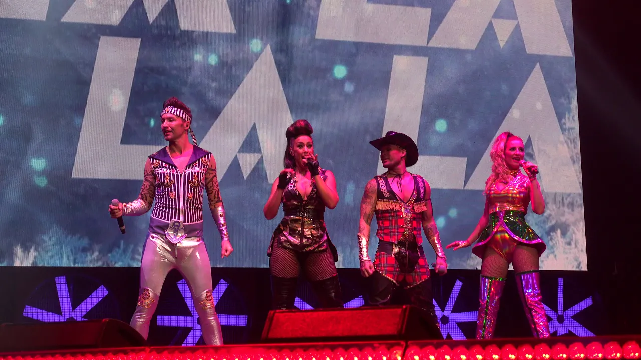 Vengaboys - Shalala Lala (Live Melbourne Arena, Melbourne 2/2/19)