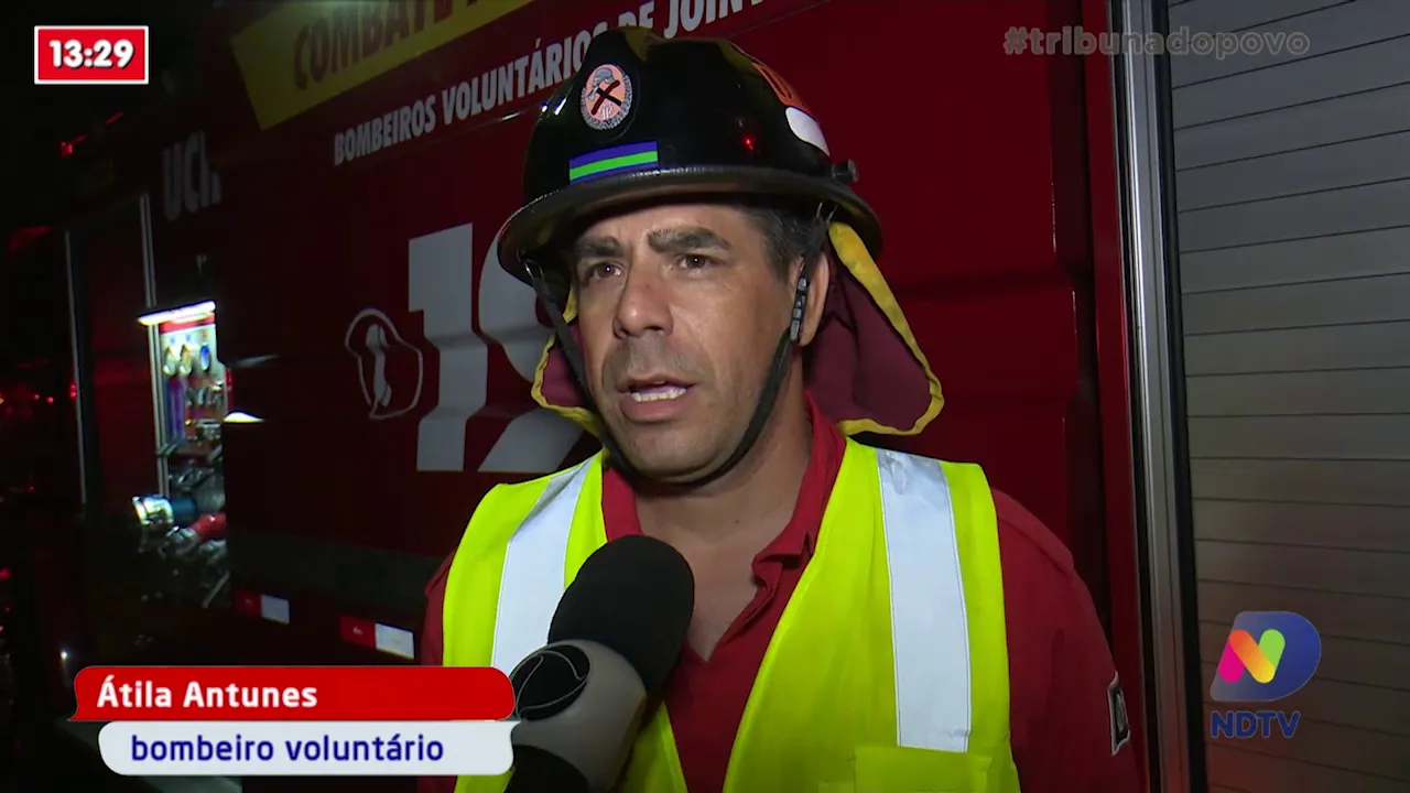 Acidente na SC-418: Carga de cola vaza na pista