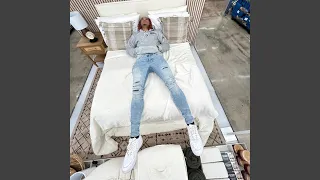 Walking Alone Feat K3RT  Walking Alone Feat K3RT