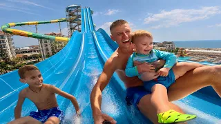 ДИМА ПЕРВЫЙ РАЗ В АКВАПАРКЕ😱 СПУСТИЛИСЬ СО 100 МЕТРОВОЙ ГОРКИ