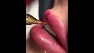 تاتو الشفايف لون طبيعي 