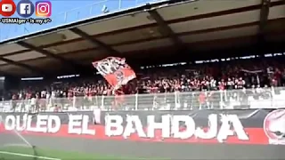 اغنيـة الملاعـب الشعبـية ساعات لفجر و ماجاني النوم Sa3at Lfdjar Wmajani Noum 