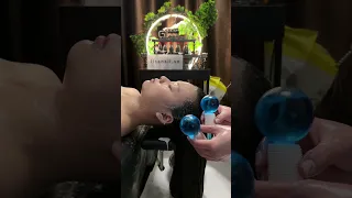 Thu gian voi dich vu goi dau duong sinh tai Lisa Nail Spa