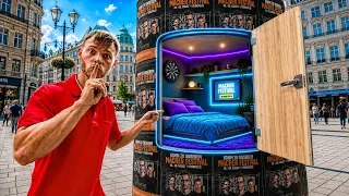 Wir bauen einen GEHEIMEN Raum in eine Litfaßsäule
