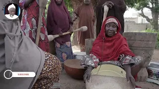 gindin turmi ayyukan matan gindin turmi na daka da surfe da bakace da tankade a gidan sarki
