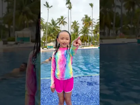 Ember reminds brother of pool rules 🩳🩱🏊‍♂️