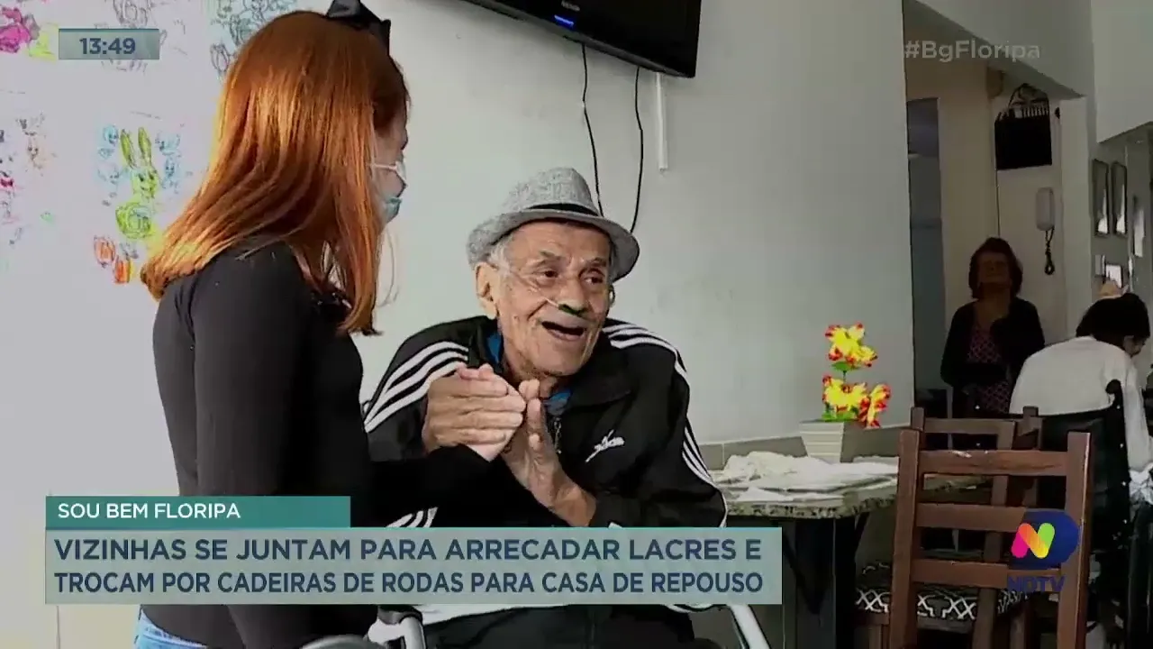 Vizinhas se juntam para arrecadar lacres e trocam por cadeiras de rodas para casa de repouso