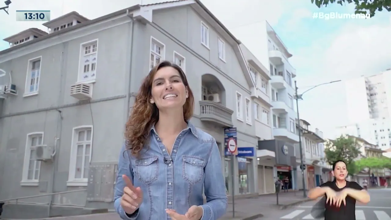 Rua XV de Novembro: no final da caminhada pela rua, chegamos ao alto da XV