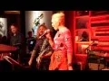 Download Lagu Gwen Stefani \u0026 Pharrell Williams LIVE 'Sweet Escape' \u0026 'Spark the Fire' 2014