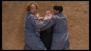 ثلاث اغبيا طفشو الراهبات من الملجي ملخص فيلم The Three Stooges 2012 