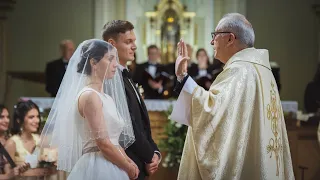 The Priest Stops the Wedding After Noticing Something Strange About the Bride—Then Comes the ,...