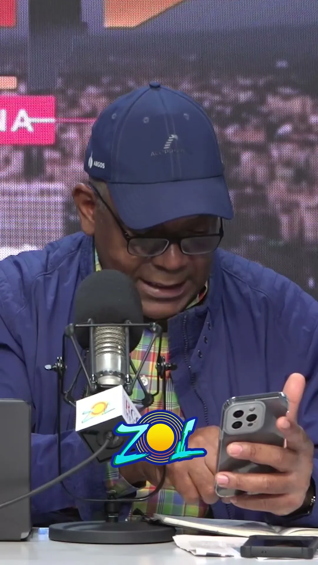 A ABEL NO LE GUSTA EL CONSENSO DESPUÉS DE BENEFICIARSE