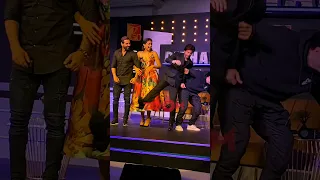 Shah Rukh Khan Almost FALLS While Practicing For Jhoome Jo Pathaan Shorts Srk Shahrukhkhan 