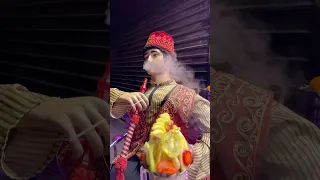 اذكي نصاب مع جده Shorts 