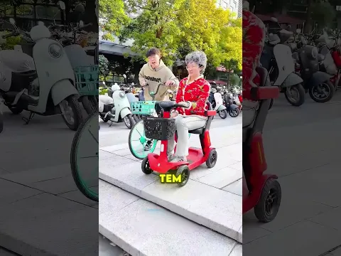 ELE DUVIDOU DA VELHINHA ERRADA 😳