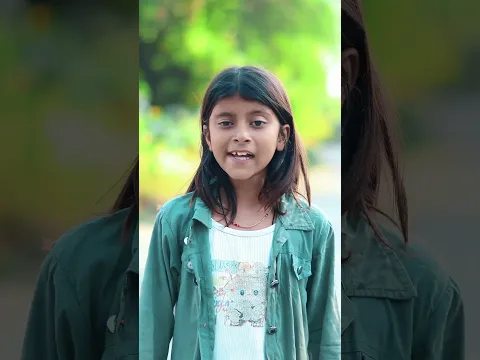 Aayushi ne i phone 📱 ko lat se mara😄 #funny #shortsfeed #comedy #shorts #viral #trending #iphone