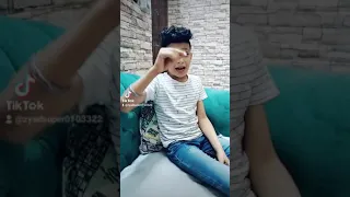 مش كل مضحك تفتكروني بكون مبسوط دندنها
