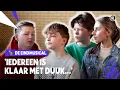 Download Lagu 'MEISJES ALS OLIVIA VALLEN NIET OP MIJ' | De Eindmusical | Seizoen 5 #7 | NPO Zapp