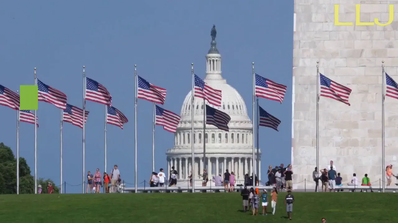 Man swaps $28,000 diamond with fake in jewelry store