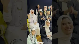 عند بيت ام فاروق من اشهر اغانى الحنه ف مصر 