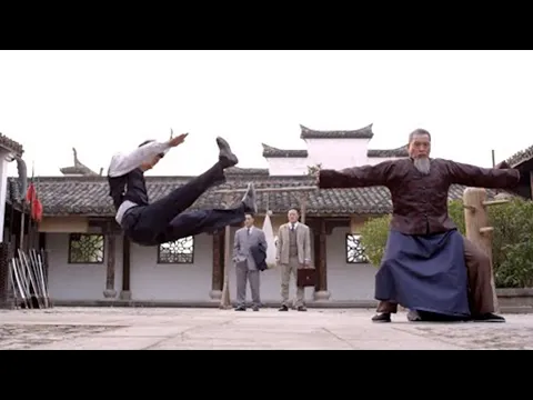 Download MP3 The Japanese guy challenged the Chinese Kung Fu old man. This is far beyond his ability.