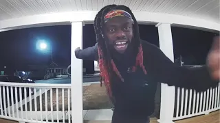 10 مقاطع فيديو مرعبة تم التقاطها من كاميرا باب المنزل 