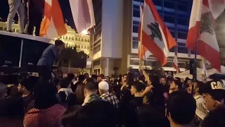 أغنية العرص في ساحات التظاهرات في بيروت دندنها