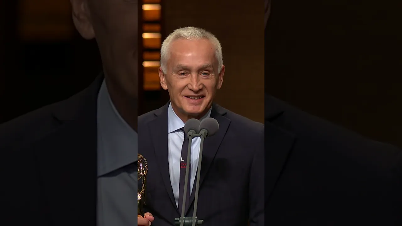 Legacy broadcaster ‪Jorge Ramos wins his first Emmy as a YouTube creator. 