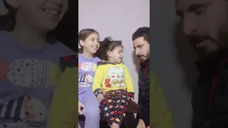 ايسل وهي صغيره جبنه بقوطه Shorts 