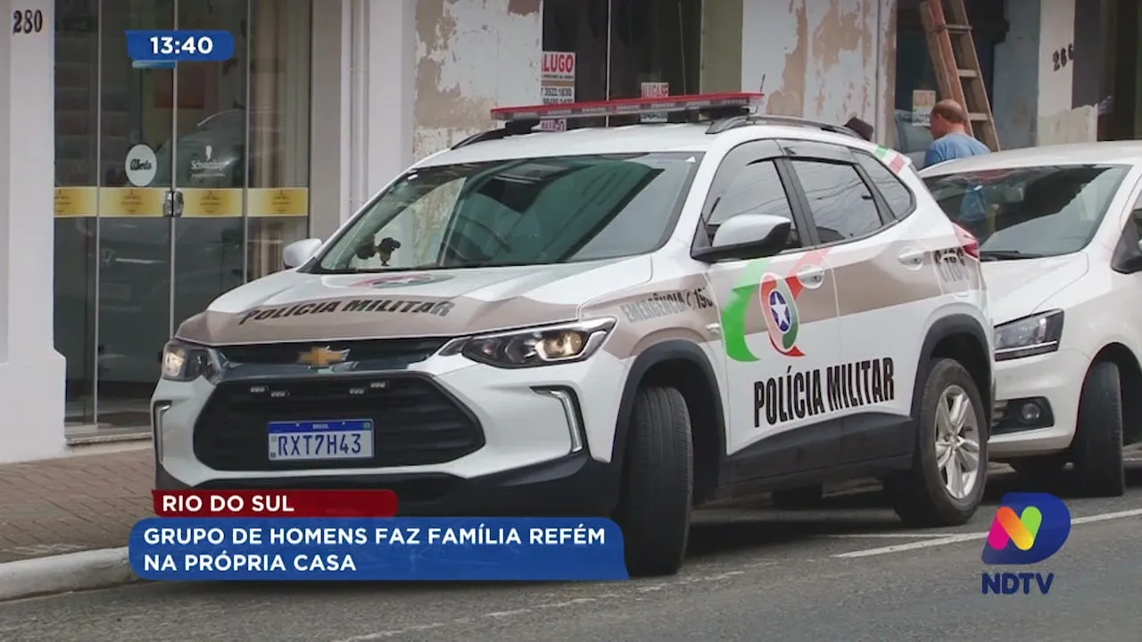 Rio do Sul: grupo de homens faz família refém na própria casa