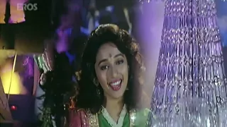 Download Bahut Pyar Karte Hai Tumko Sanam Full Video Song | Madhuri Dixit MP3
