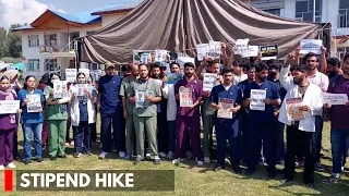 Ganderbal: SKUAST Veterinary Interns Protest For Stipend Hike