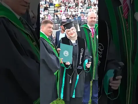 واخيرًا تخرجت 🎓🥹
