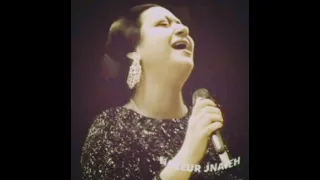 أم كلثوم             أهواك في قربك وفي بعدك     أنت الحب  دندنها