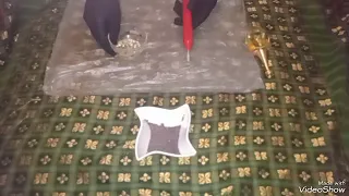 ديري له الشمع الاحمر اشعلي في قلبه الجمر                     دندنها