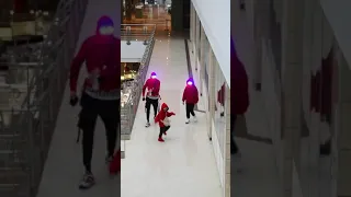 طفل يرقص بطريقة رائعة    دندنها