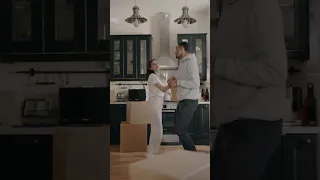 يحيي علاء   هظبط بيت     انا هظبط بيت يجمعنا                                            دندنها