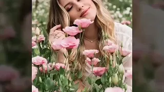 سعاد حسني اغنية الحياة لونها بمبي دندنها