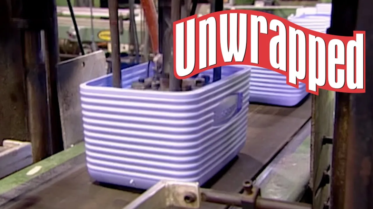 Unwrapped: Rubbermaid Ice Chests, Cookie Cutters & Turkey Timers (RECAP!)   S3 E7   Food Network