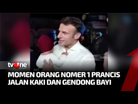 Momen Presiden Perancis Jalan Kaki dan Gendong Bayi Warga di Bali
