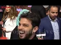 مراسل يحرج محمد رشاد امام خطيبته : كان قصدك مين بأغنية "انا مش شمتان" ؟