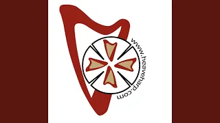 إن أنسى من أمي الحنون دندنها