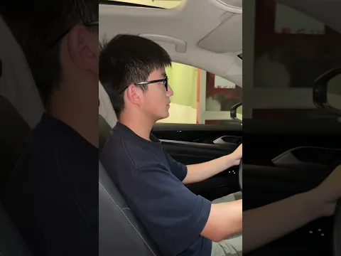 A life-saving emergency car feature that 99% of people don't know about. #car #automobile #driving