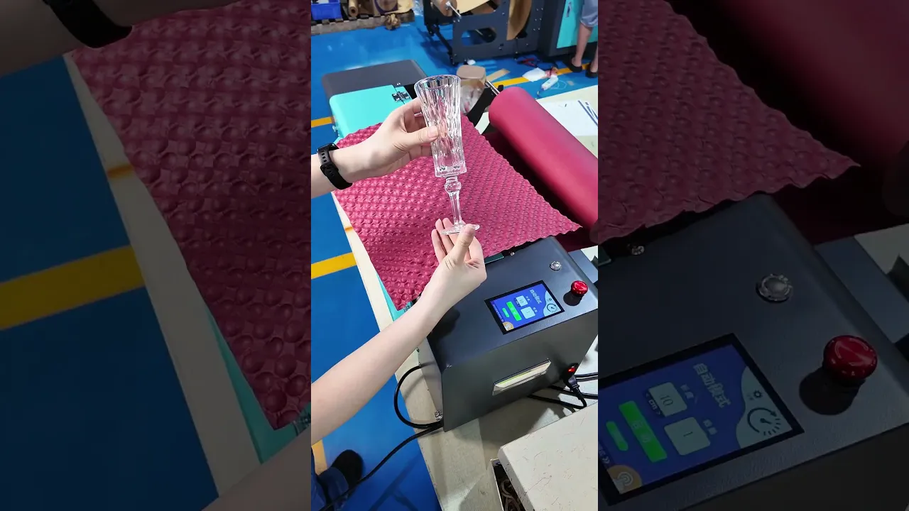 Máquina de burbujas de papel kraft, papel fuerte amortiguador para transporte transfronterizo sin daños.