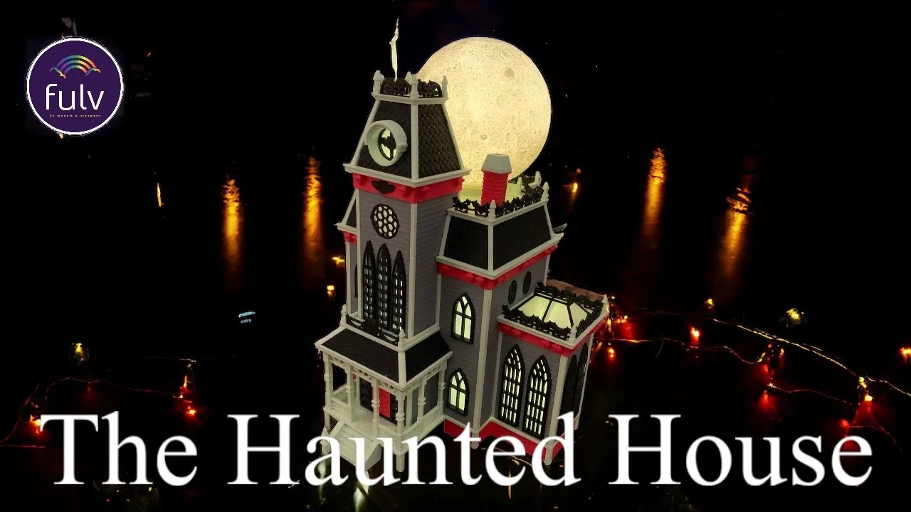 Haunted House w/ 3D Moon