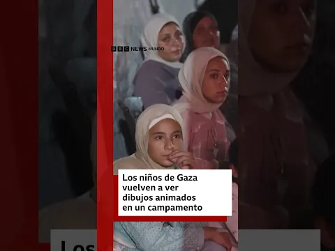 Los niños de Gaza vuelven a ver dibujos animados en un campamento