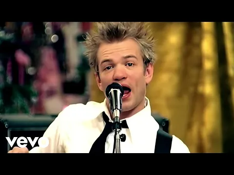 Download MP3 Sum 41 - Walking Disaster (Official Music Video)