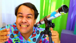 Procurando as estrelas com os brinquedos