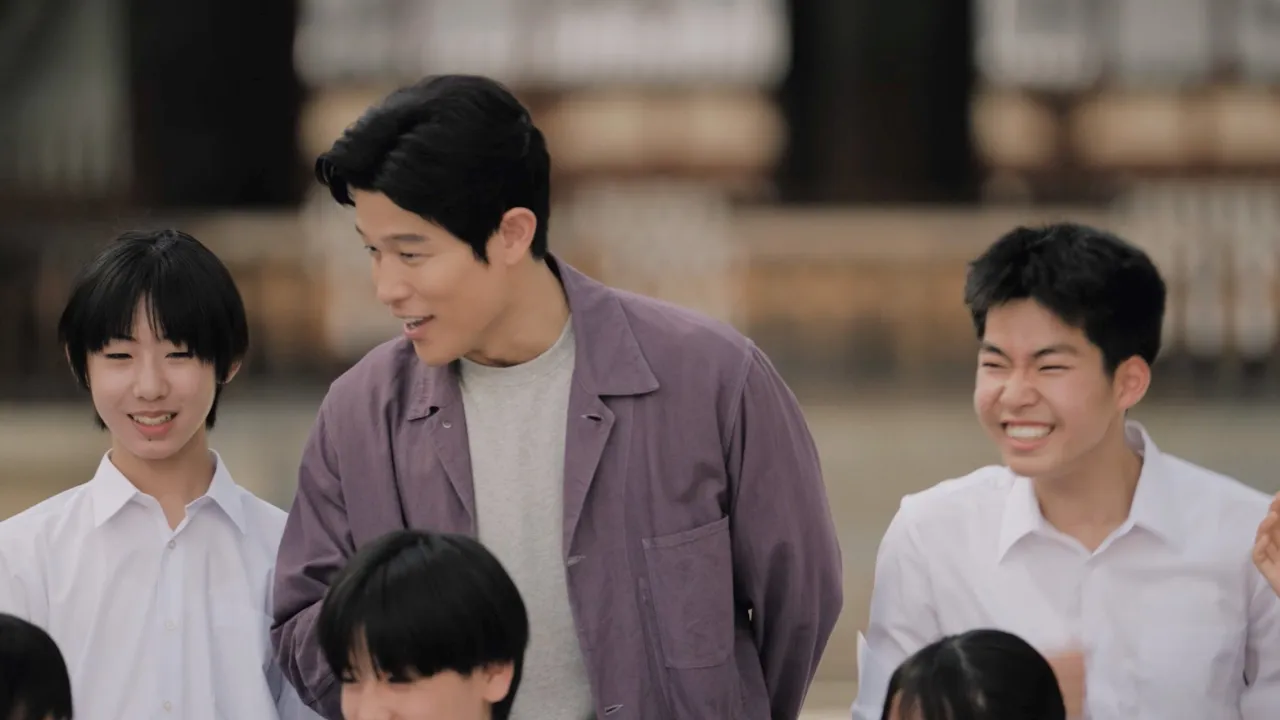 鈴木亮平さん出演のCMまとめ。親しみやすい笑顔が魅力！